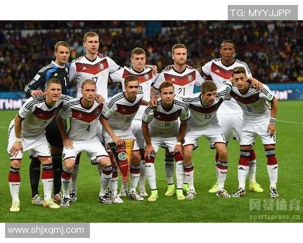 德国足球明星阵容全解析盘点国内顶尖球员与他们的辉煌成就